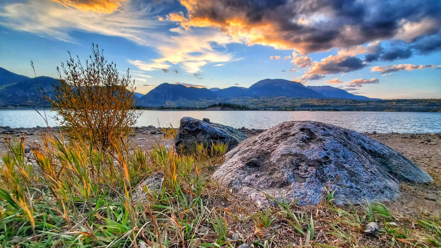 Lakeside Serenity - Mountain Lake, British Columbia